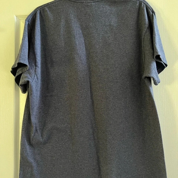 Men’s Hunter Graphic T-shirt. Size Large. Navy/Red - Picture 3 of 3